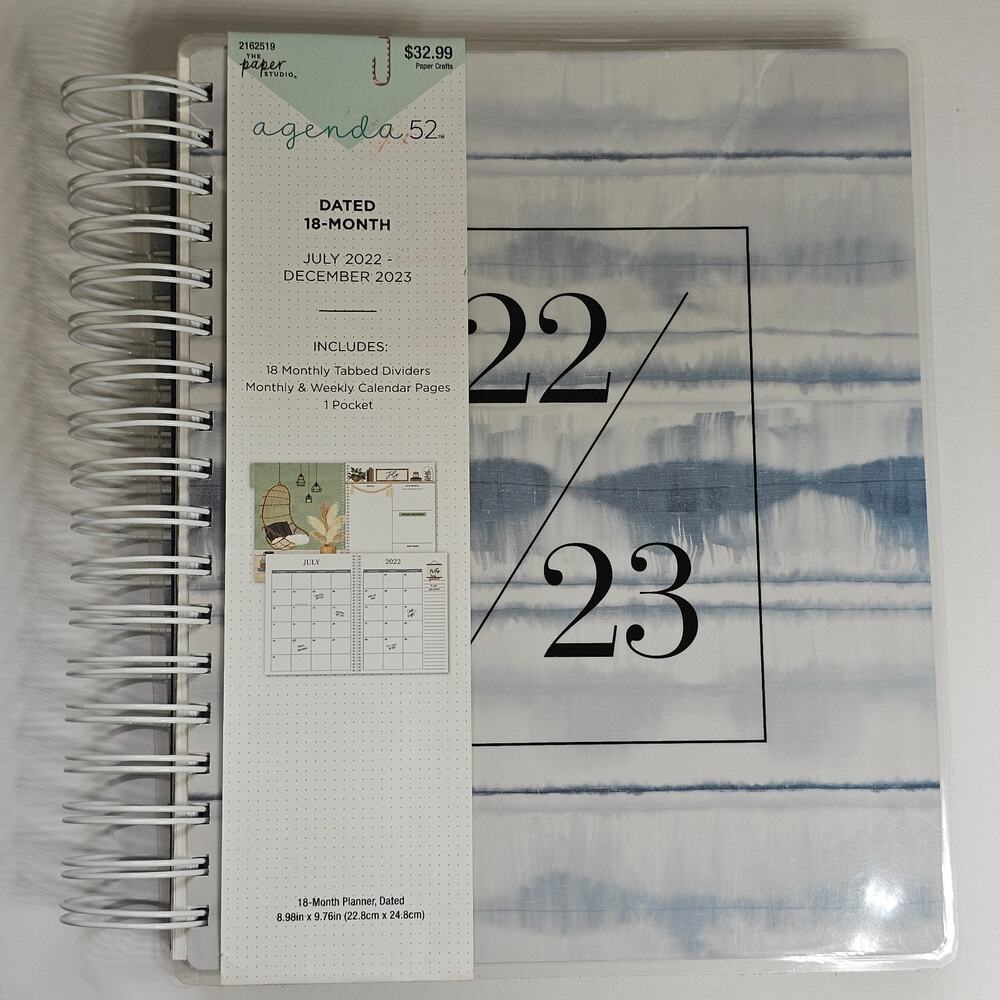 Paper Studio Agenda 52 Horizontal Classic Size 18 Mth Planner July 2022-Dec 2023
